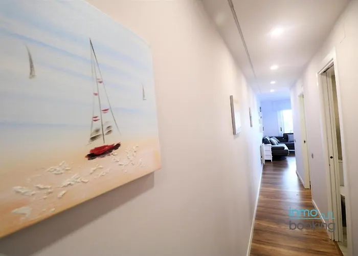Sun Mediterrani, En Frente Del Mar * Камбрильс